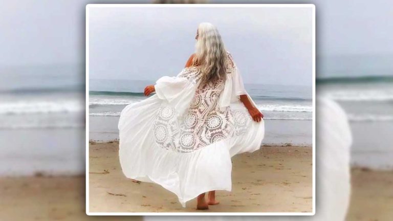 Cette mamie de 67 ans est élue la plus belle du monde, regardez-la quand elle se retourne !