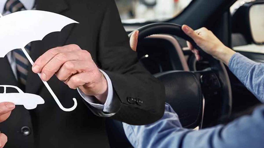 3 astuces pratiques pour payer moins cher la facture de votre assurance auto