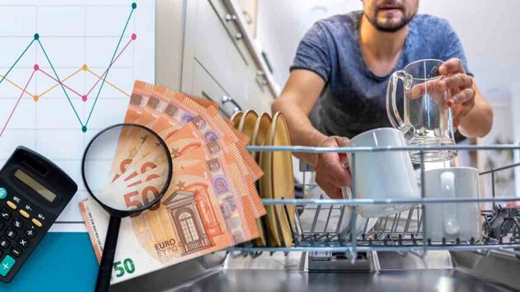 Économies d'énergie : Ce simple geste à adopter sur son lave-vaisselle pour adoucir la note d'électricité