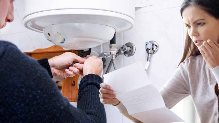 Chauffe-eau : 4 astuces ultra-efficaces pour faire baisser sa facture