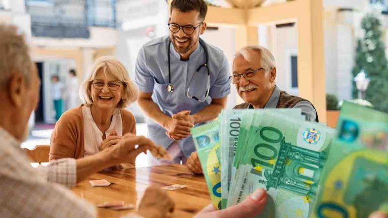 Augmentation des coûts d'hébergement en Ehpad en 2025 : le plafond fixé à 3,21 % – qu'est-ce que ça change ?