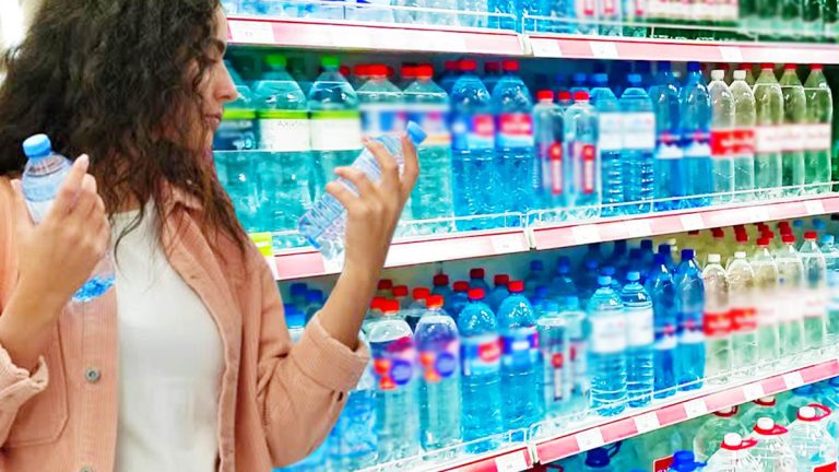 Fin des bouteilles en plastique : nouvelles règles imposées par l'UE, voici ce qui change pour vous