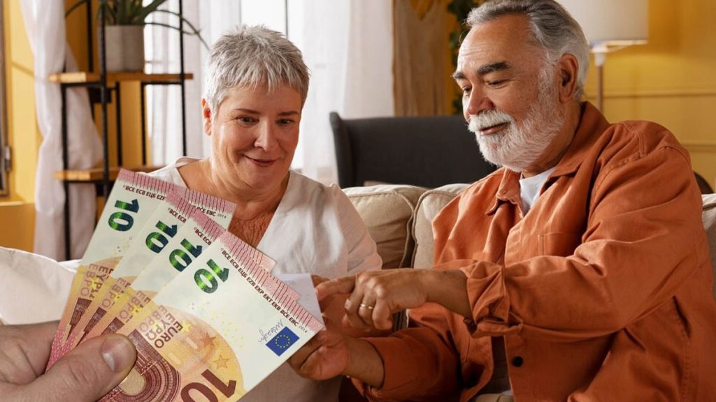 Cette aide de 1492€ que 90% des retraités ignorent : ne soyez pas l'un d'eux !