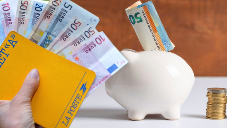 C’est officiel : l’État a désormais le droit de fermer votre compte épargne si votre banque repère ce détail trop fréquent !