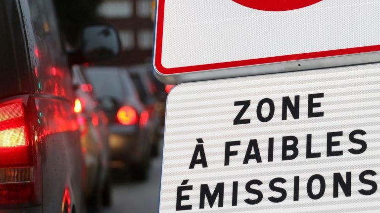 Fin des ZFE : les voitures électriques pollueraient plus que les vieilles voitures à essence selon un magazine spécialisé