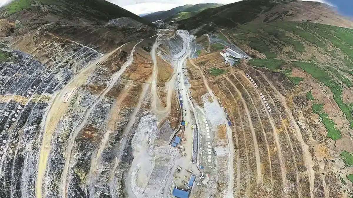 Découverte d’un gigantesque gisement d’or, d’argent et de cuivre dans un endroit improbable, plus de 12 millions de tonnes – du jamais vu depuis trente ans