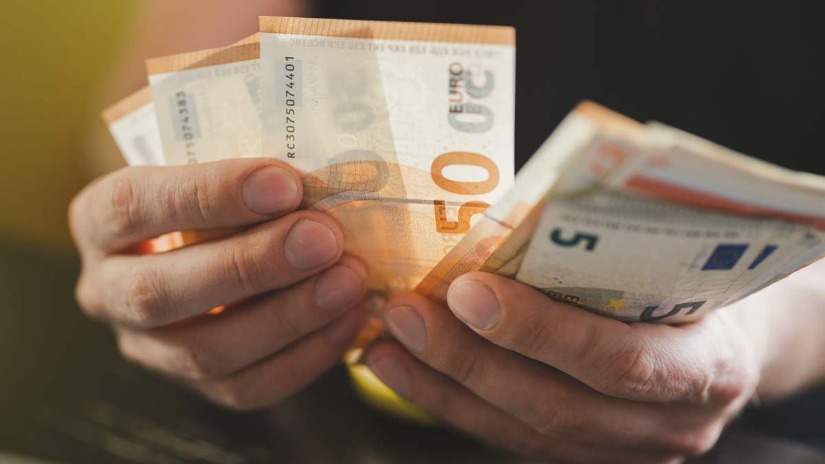 Impôts : « J’ai donné 500 euros à mes parents en 2025, puis-je le déduire de ma déclaration de revenus ? »