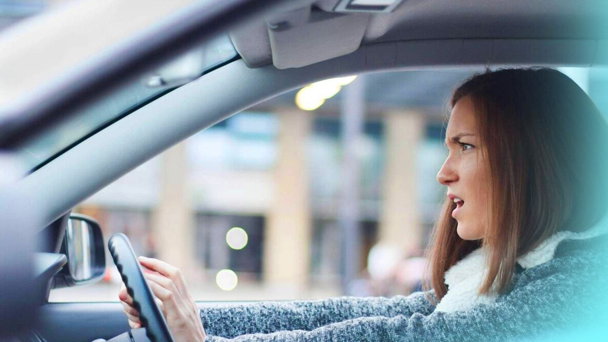 Si vous klaxonnez à chaque fois que vous êtes en colère en voiture, voici ce que cela révèle sur vous selon la psychologie