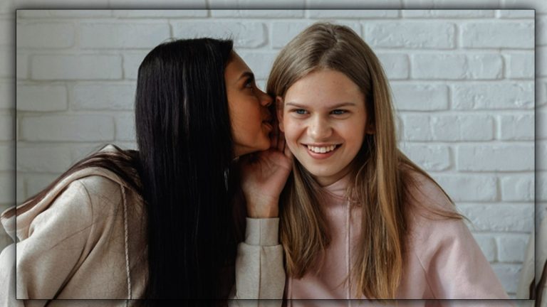Voici le véritable sens des commérages constants, selon la psychologie